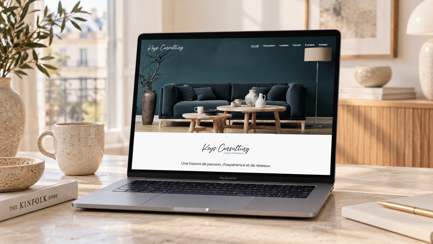 Keys Consulting présenté sur MacBook dans son univers