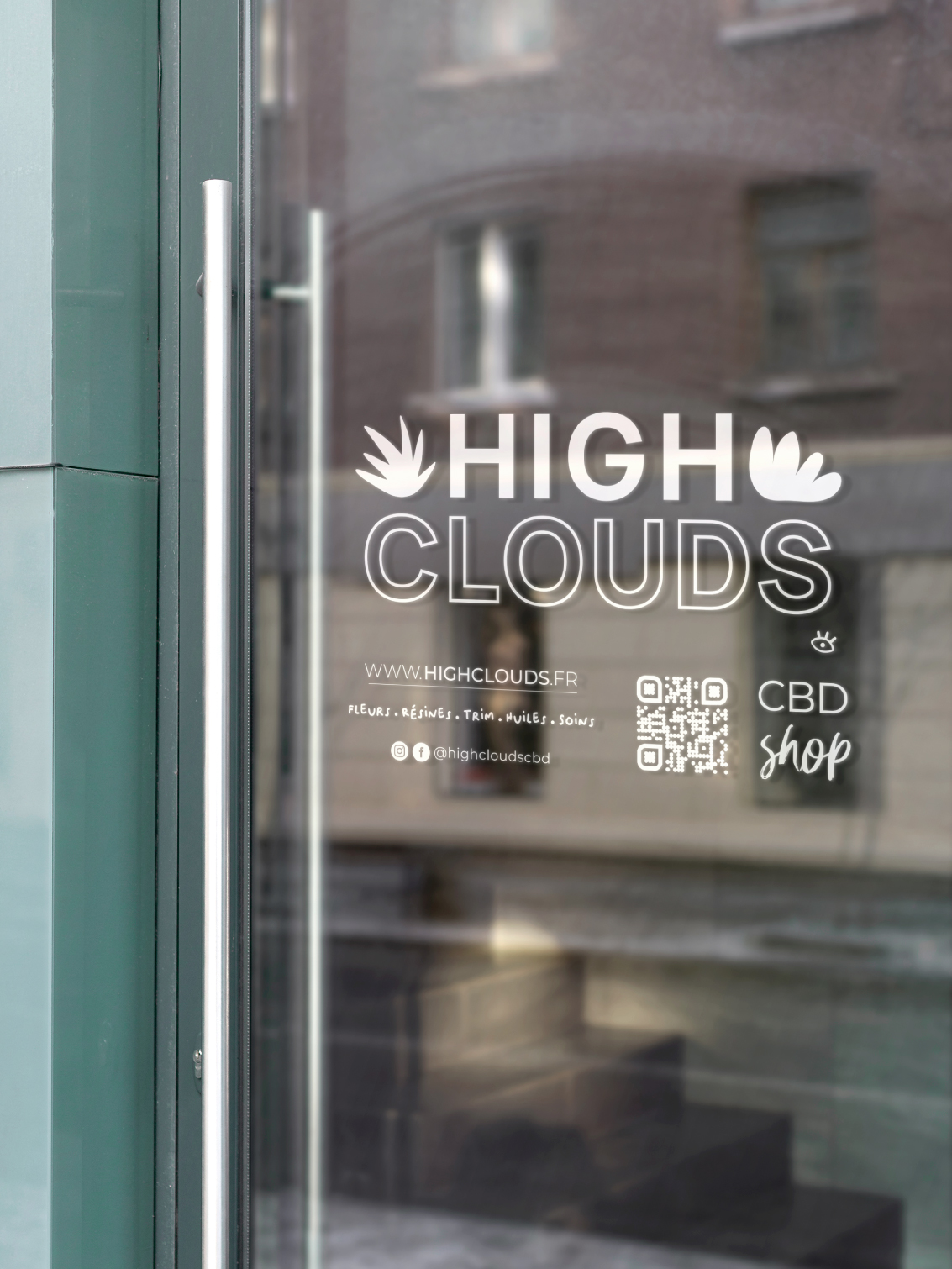 Vitrine High Clouds
